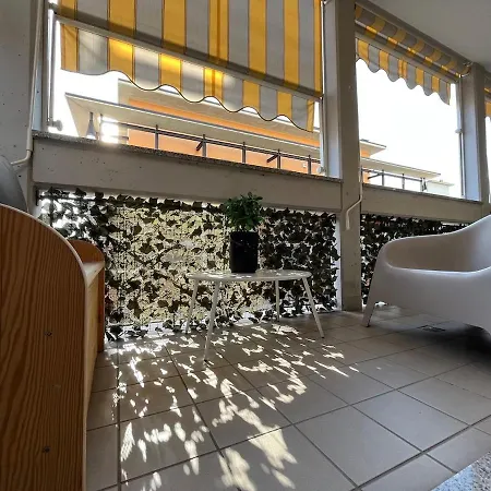 The Artists' House - Airport Border Line Apartment Seriate